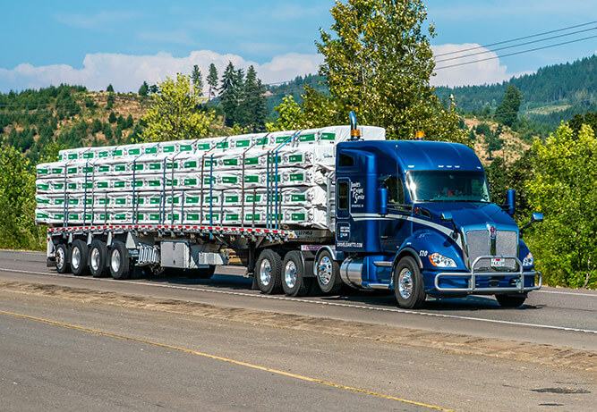 CDL Driver in Flatbed Hauling Commodities